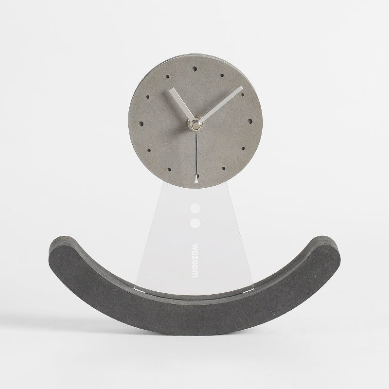 Artistic Swing Table Clock, Suitable For Desktop Decoration, Office Decoration Ideas