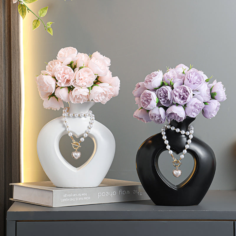 Beautiful heart ceramic vase, living room office apartment decoration ideas