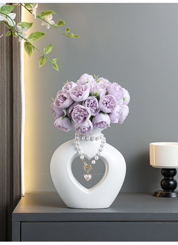 Beautiful heart ceramic vase, living room office apartment decoration ideas