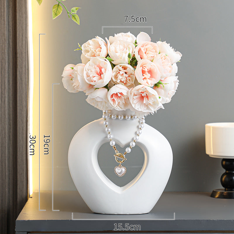 Beautiful heart ceramic vase, living room office apartment decoration ideas