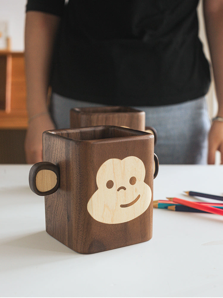 Big-Eared Monkey Wooden Pen Holder, Creative Desktop Organization, Fun Gift