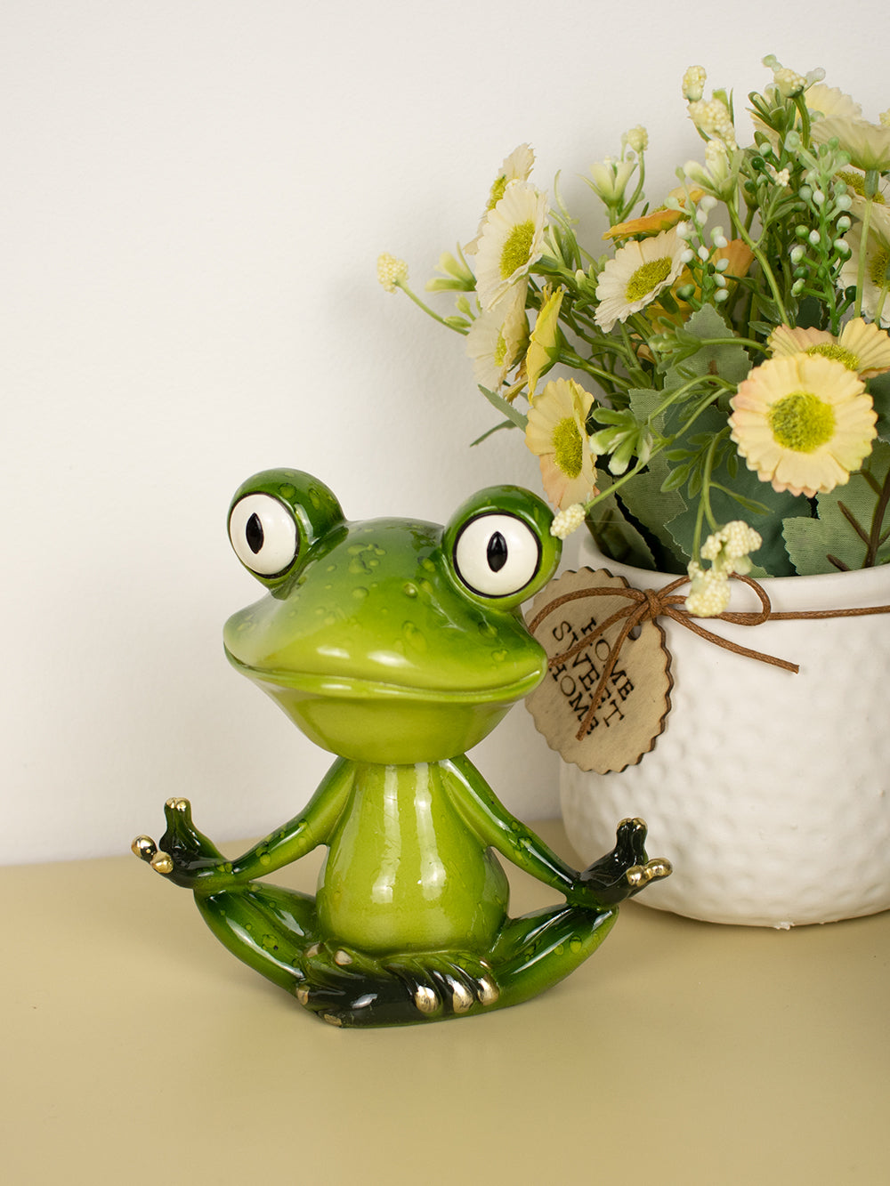 Big-Eyed Shaking Frog Desktop Ornaments, Funny Desktop Decoration