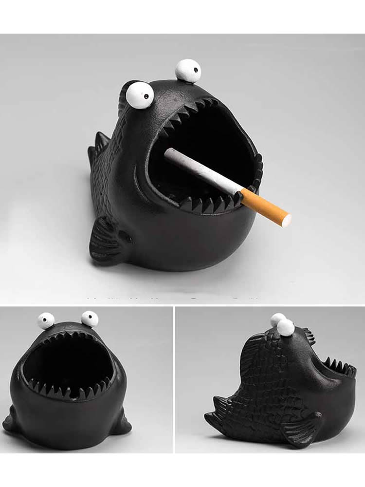 Black Big-Eyed Strange Fish Ceramic Ashtray, Interesting Desktop Decoration