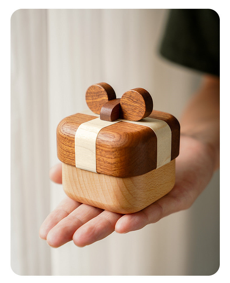 Charming Gift Box Style Wooden Ring Holder: Sophisticated Jewelry Storage