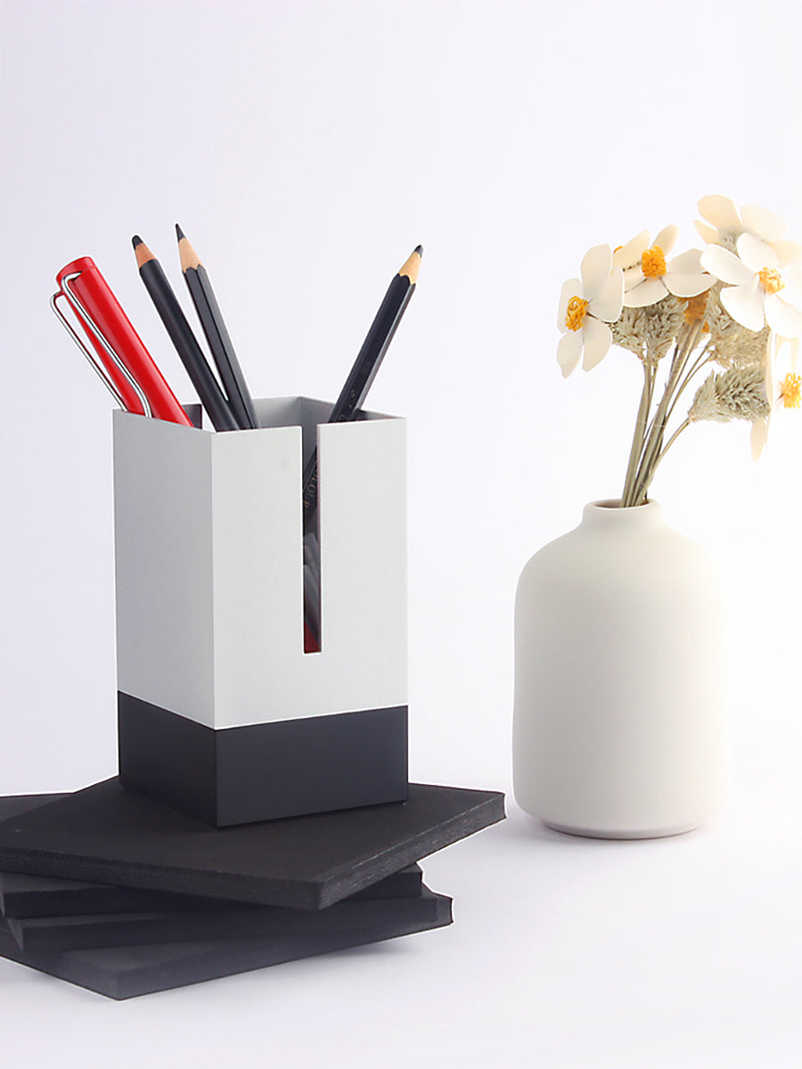 Classic Aluminum Alloy Office and Study Pen Holder, Desktop Organizer