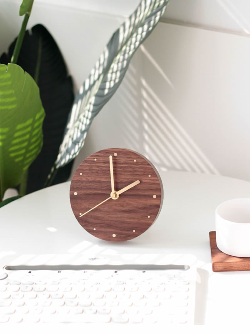 Classic Black Walnut Art Round Desk Clock with Brass Hands