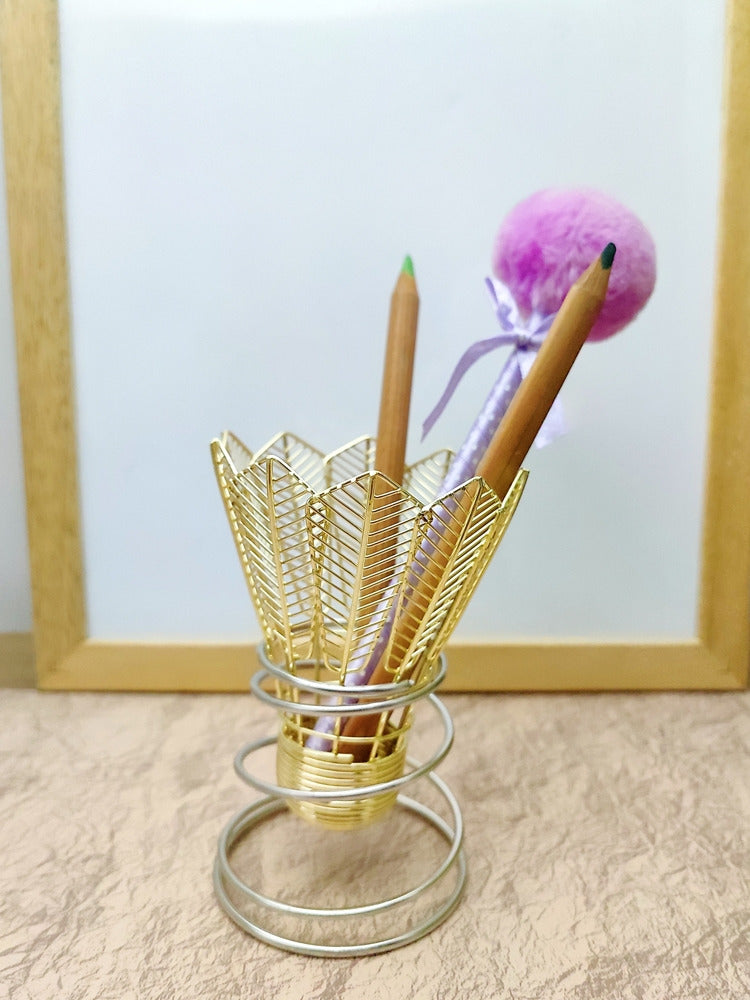 Classic Iron Art Shuttlecock Office Pen Holder: Elegant Office Organizer