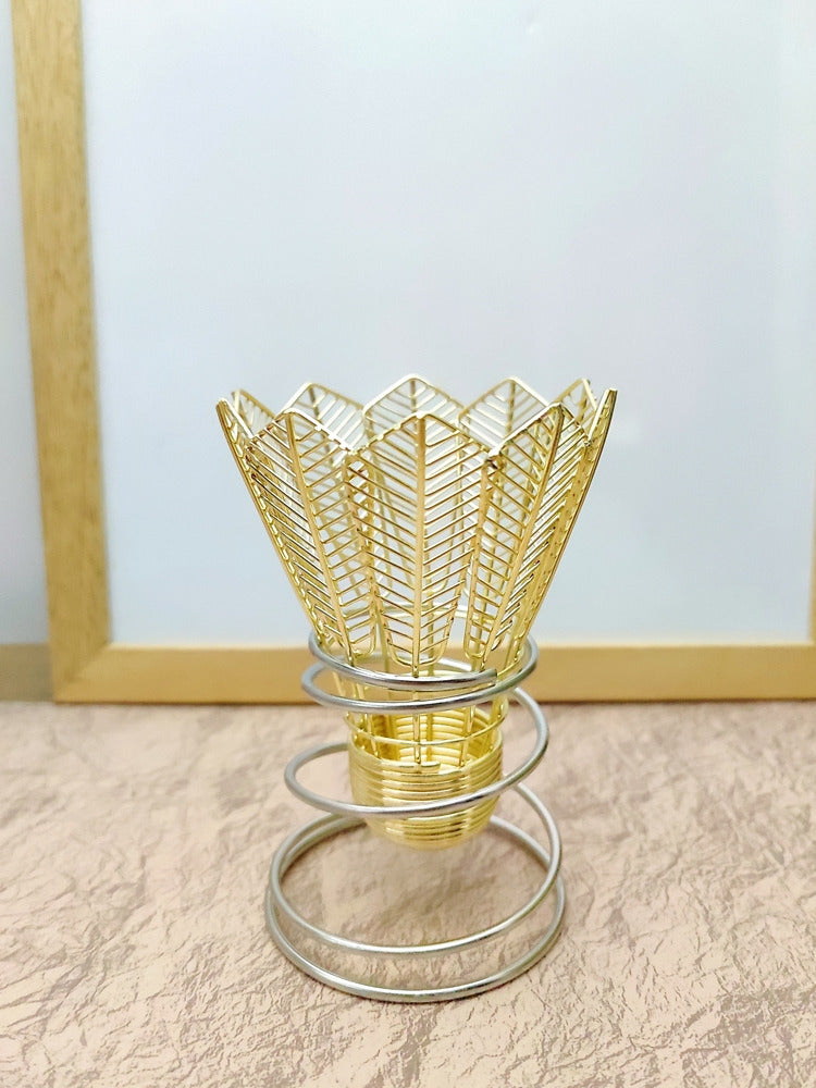 Classic Iron Art Shuttlecock Office Pen Holder: Elegant Office Organizer