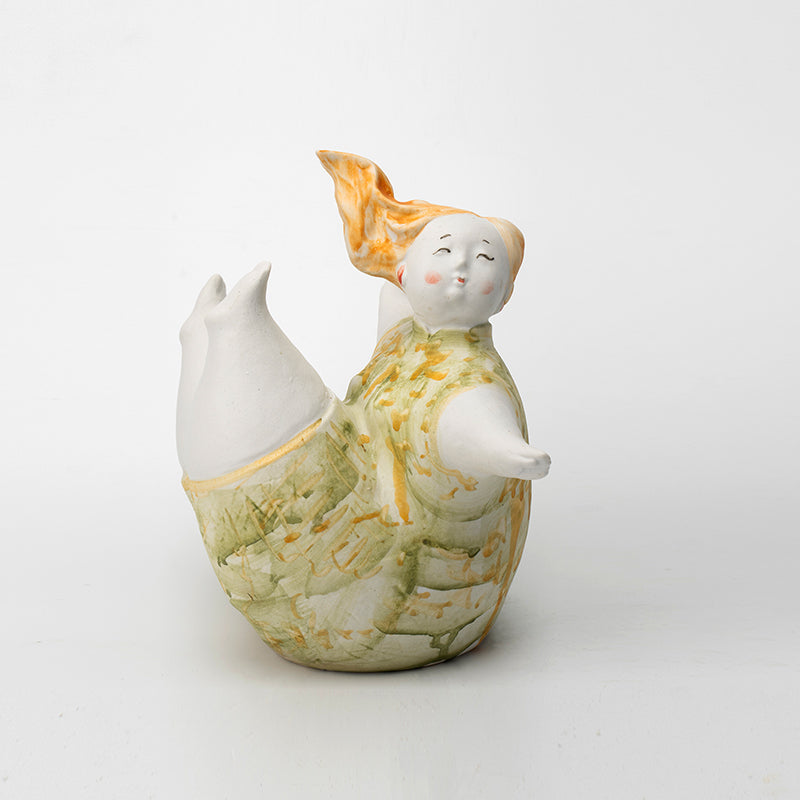 Classic plump woman art sculpture, unique home decoration ornaments