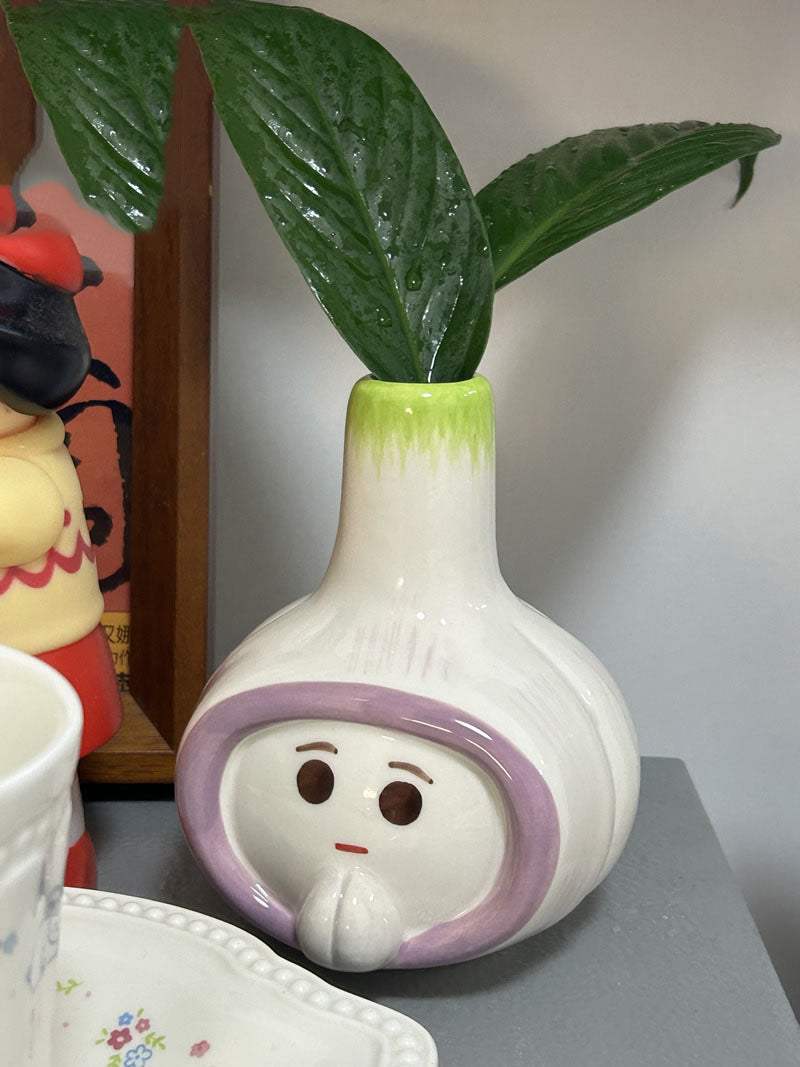 Creative Art Garlic Ceramic Vase, Home Decoration Ideas