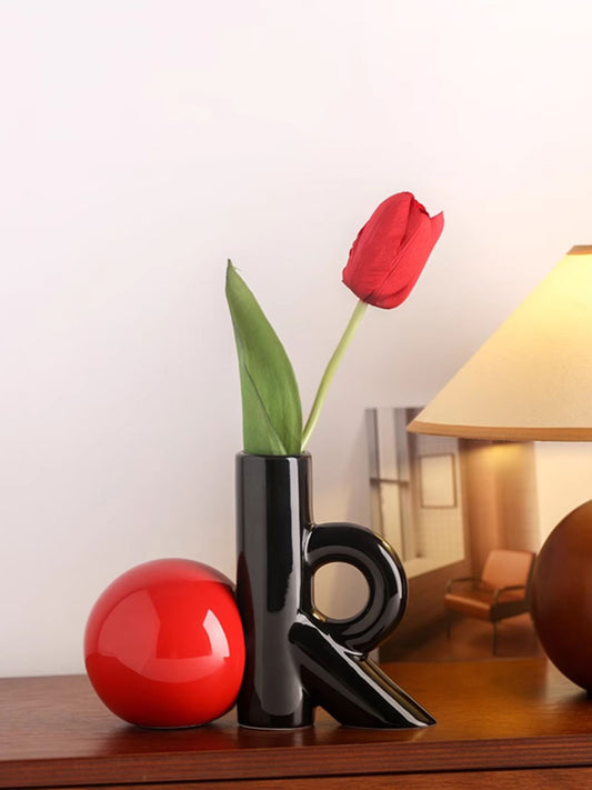 Creative Art "Ok" Shaped Ceramic Vase, Office Desk Decoration Ornaments