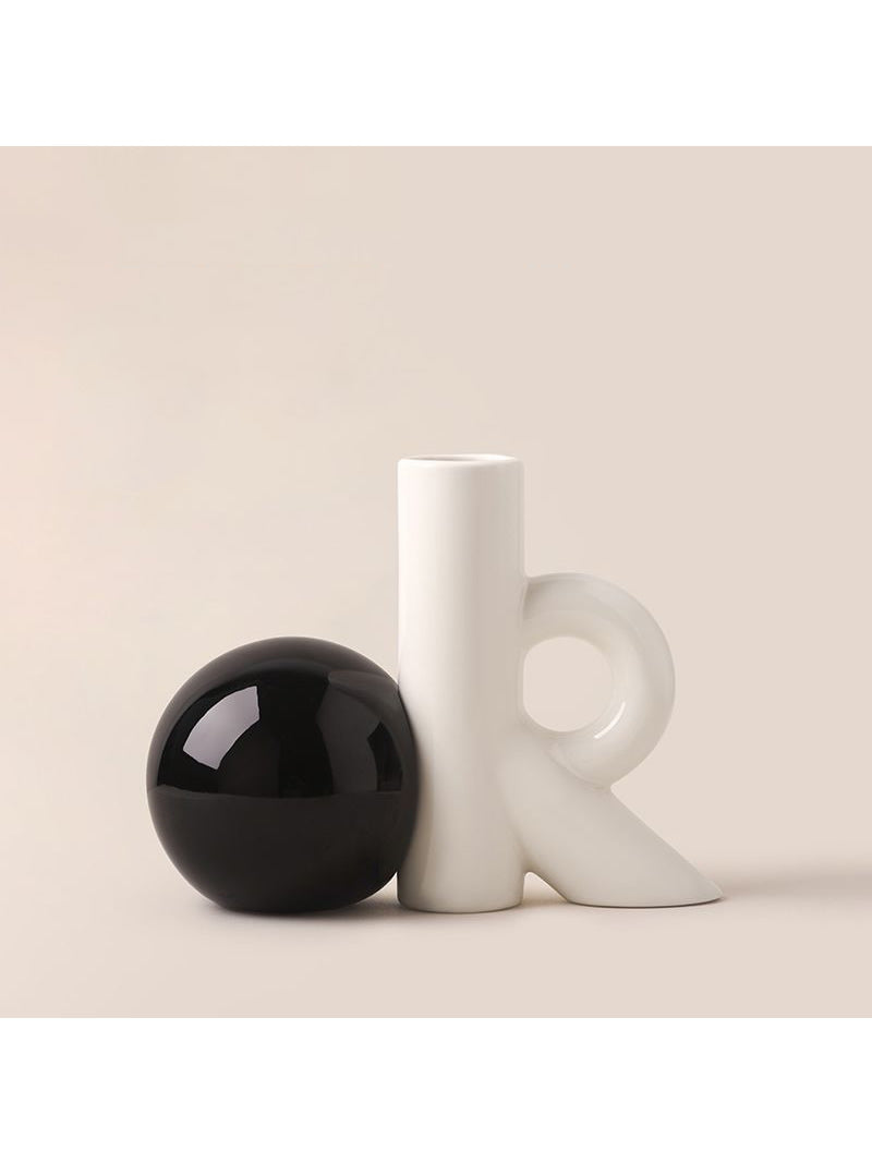 Creative Art "Ok" Shaped Ceramic Vase, Office Desk Decoration Ornaments