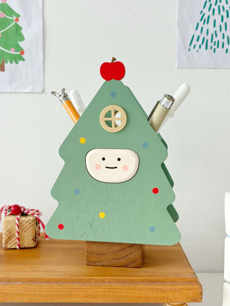 Creative wooden Christmas tree office pen holder, desktop decoration, holiday gift