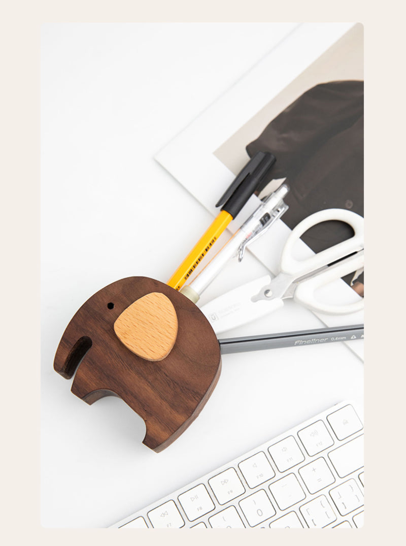 Creative wooden elephant desk decoration pen holder, holiday gift