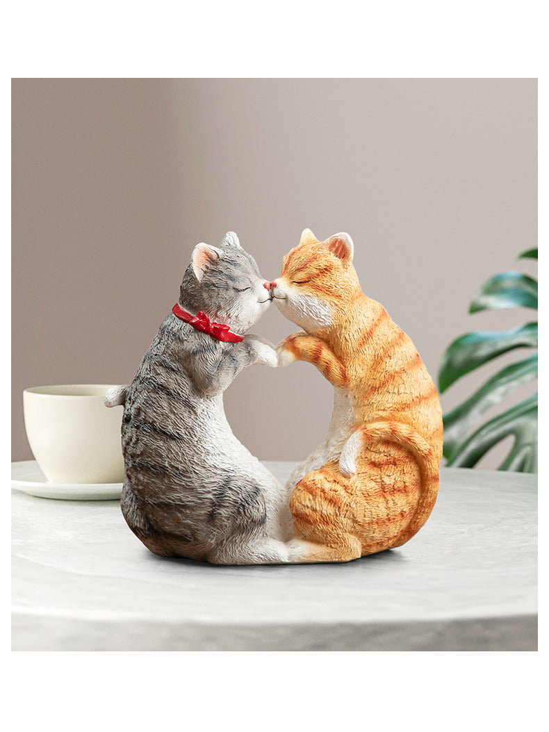 Cute kissing couple cats desktop decoration sculpture ornaments