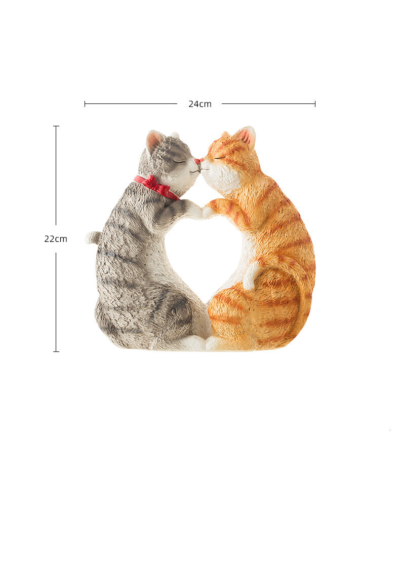 Cute kissing couple cats desktop decoration sculpture ornaments