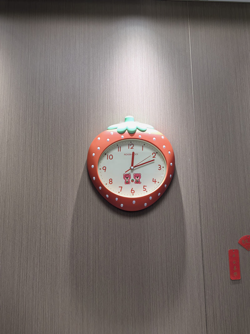 Cute Strawberry Wall Clock, Children'S Room Girls Room Decoration Ideas