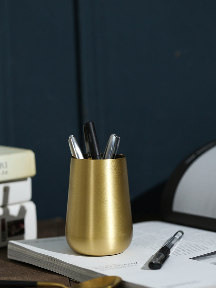 Elegant Brass Pen Holder and Mini Vase: Dual-Purpose Office Decor