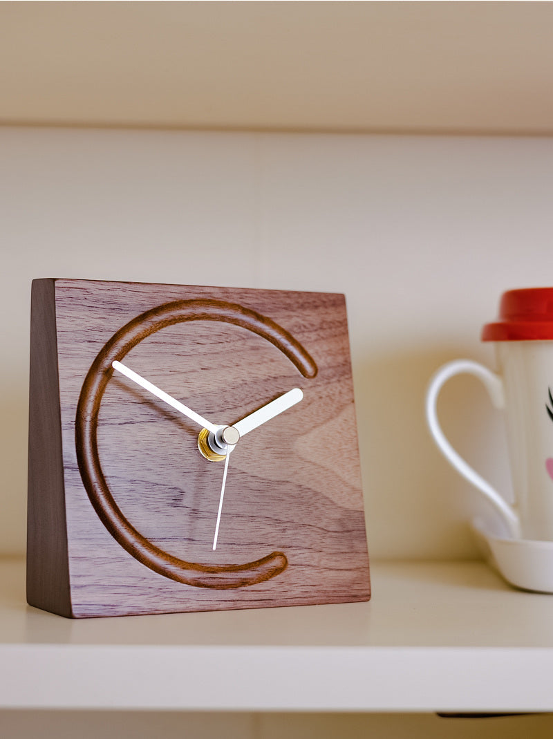 Elegant Wooden Silent Desk Clock: Minimalist Home Decor Accent