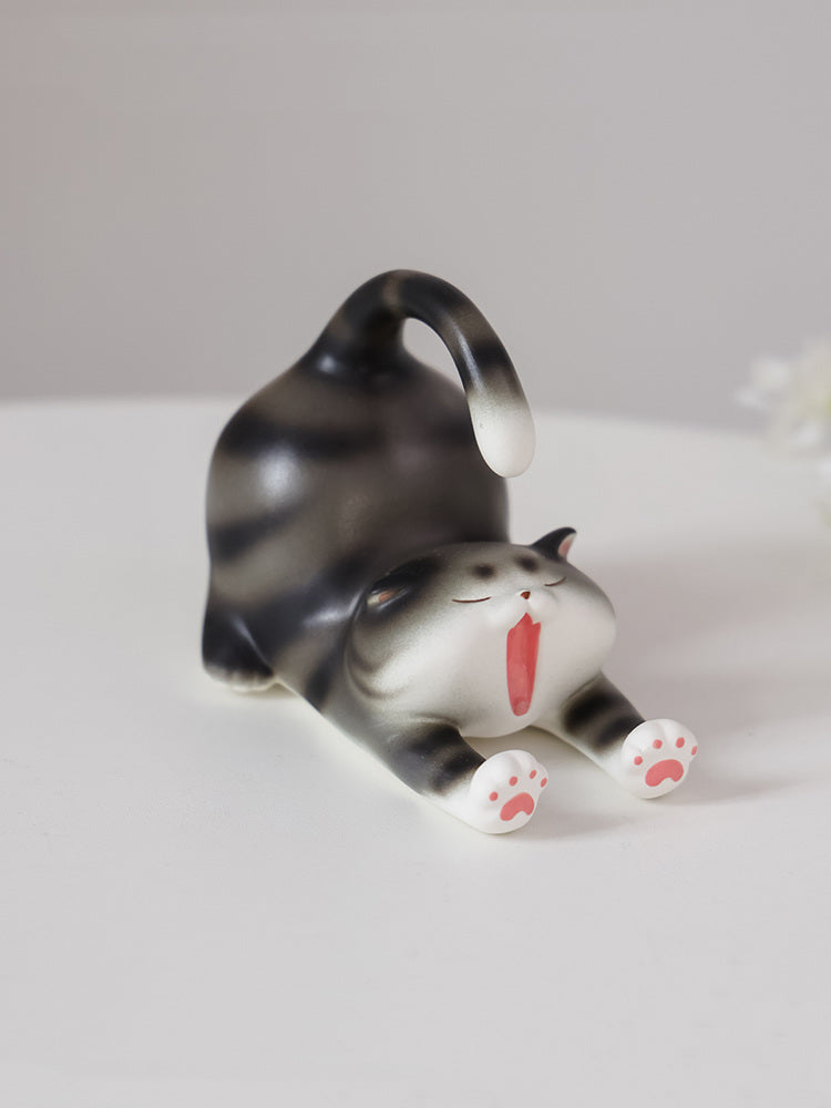 Exquisite Ceramic Sleeping Cat Phone Stand: Cute Desktop Ornaments