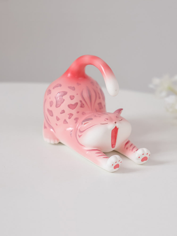 Exquisite Ceramic Sleeping Cat Phone Stand: Cute Desktop Ornaments