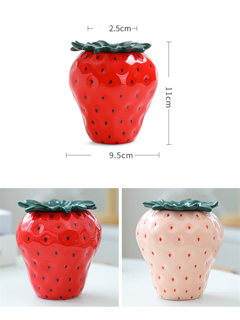 Exquisite ceramic strawberry vase, plant pot, office decoration pen holder