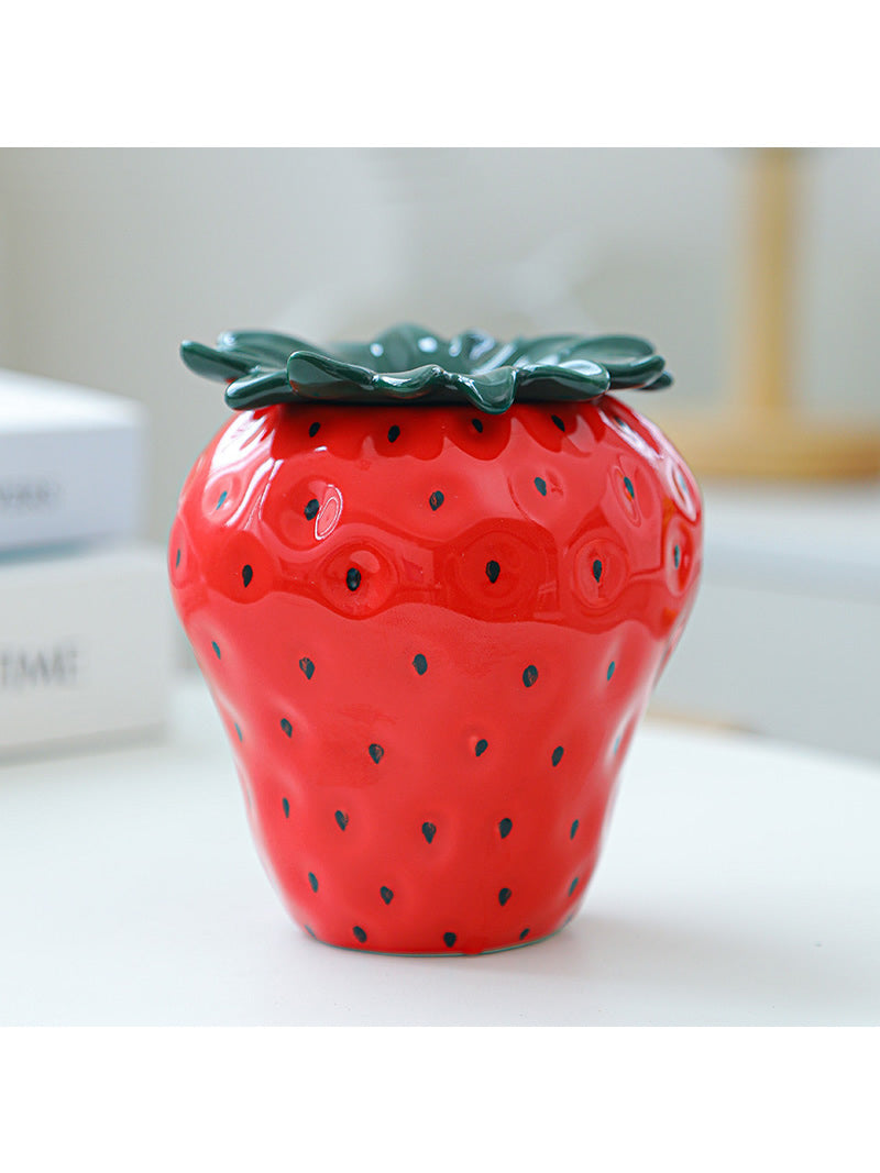 Exquisite ceramic strawberry vase, plant pot, office decoration pen holder