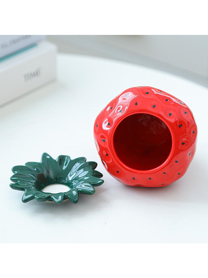 Exquisite ceramic strawberry vase, plant pot, office decoration pen holder