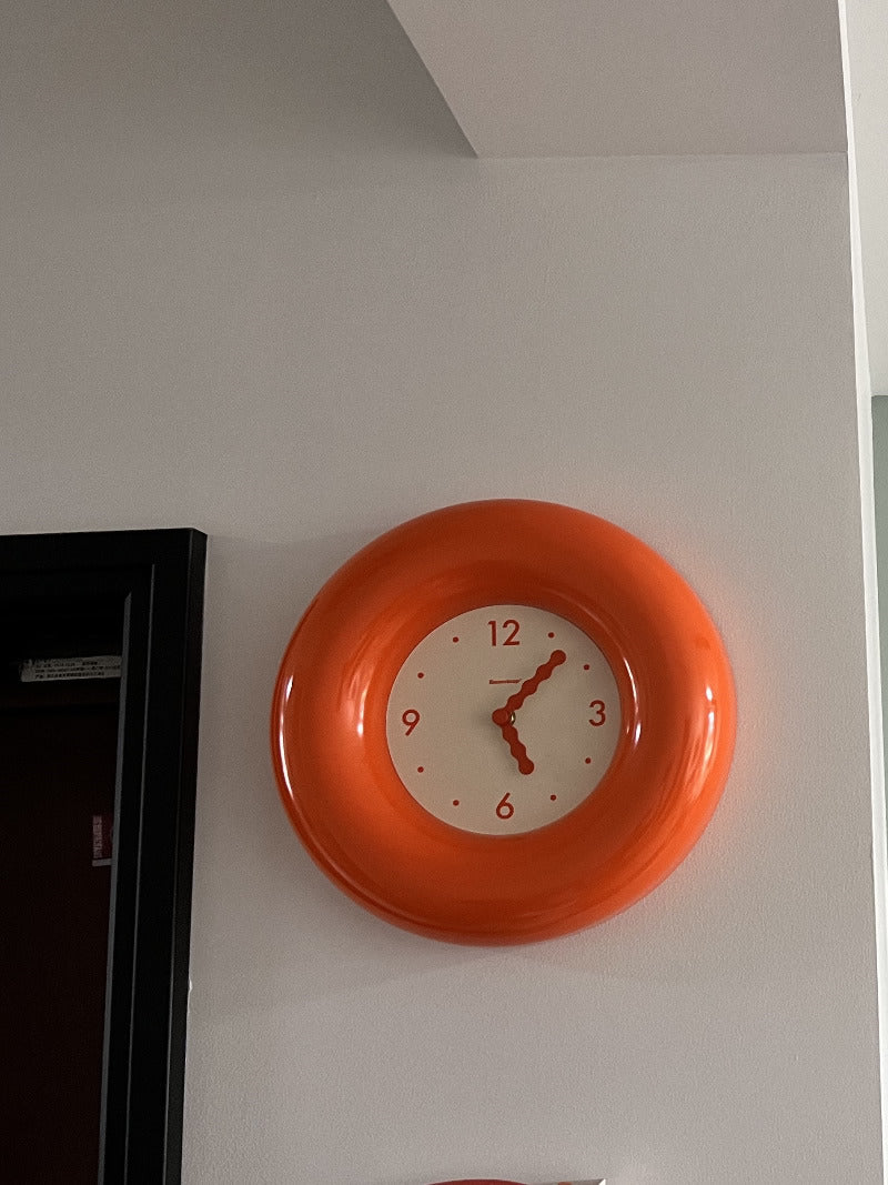 Exquisite Jelly Orange Round Art Silent Wall Clock