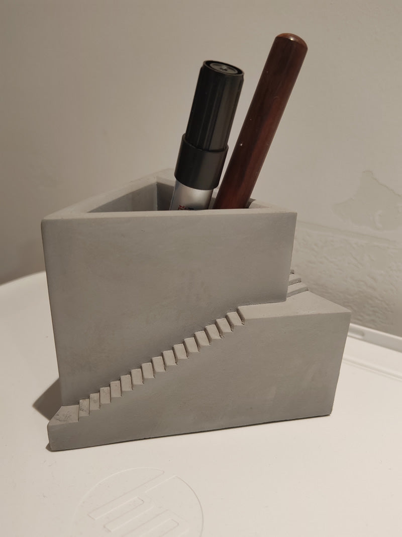 Exquisite Mini Cement Construction Pen Holder, Industrial Style Art Design