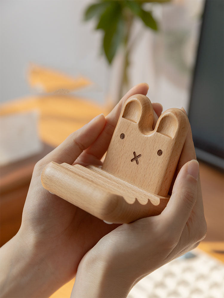 Exquisite Mini Rabbit Beech Wood Mobile Phone Holder