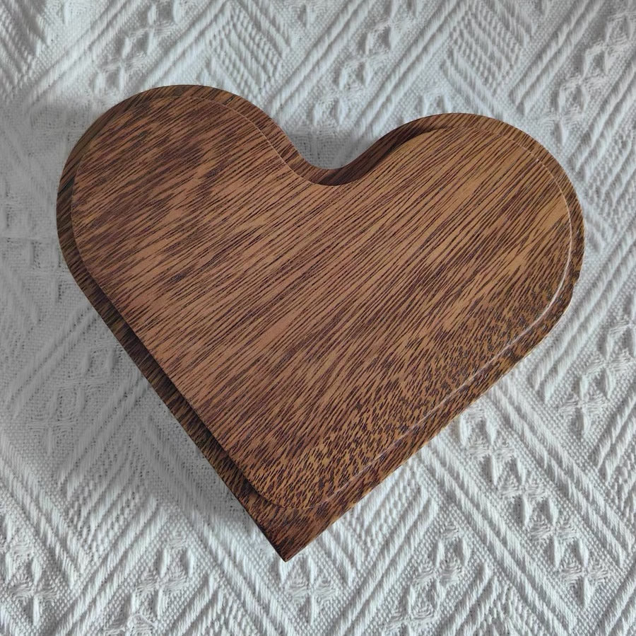 Exquisite Wooden Heart-Shaped Snack Storage Tray