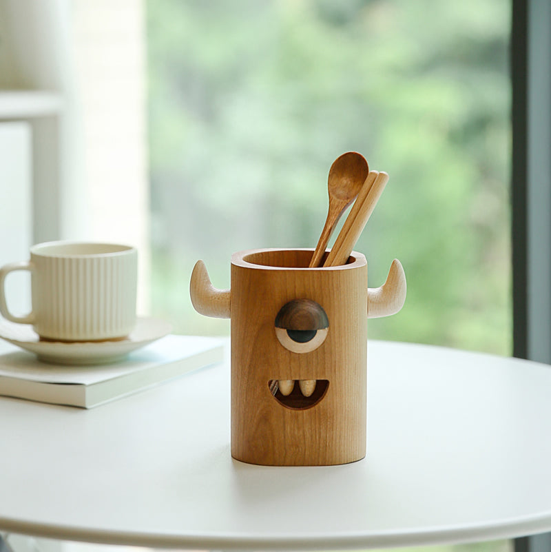 Fun One-Eyed Animal Wooden Pen Holder For Desktop Storage,Personalized Gift