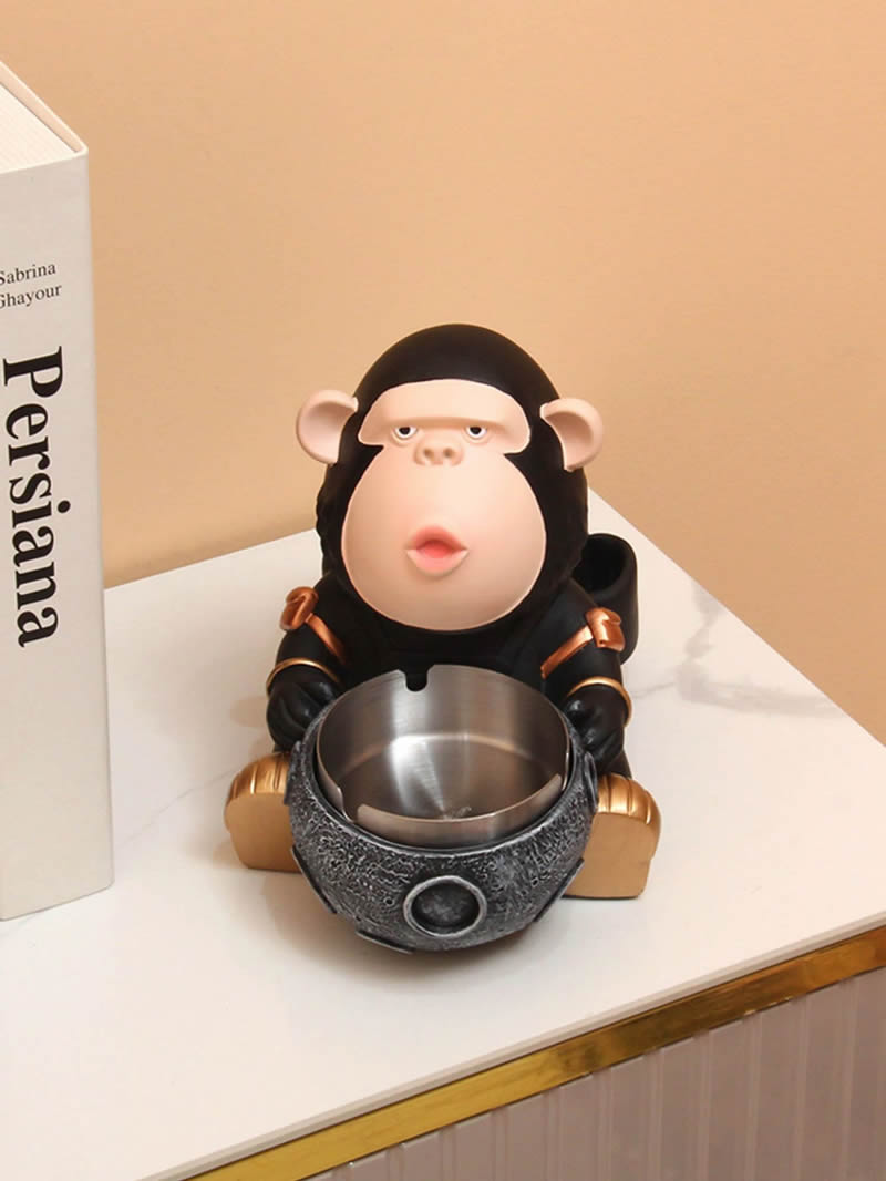 Funny Aviation Cartoon Gorilla Ashtray, Creative Decorative Gift