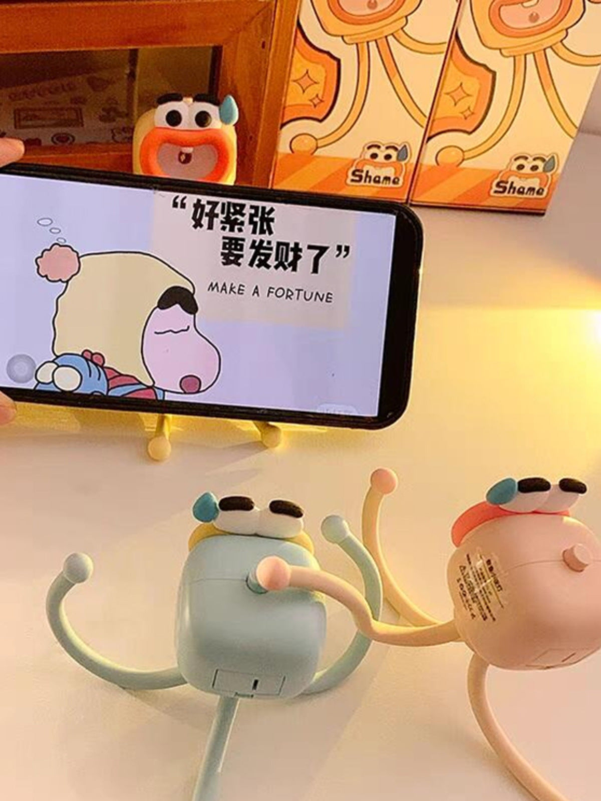 Funny cartoon octopus mini night light with mobile phone holder function