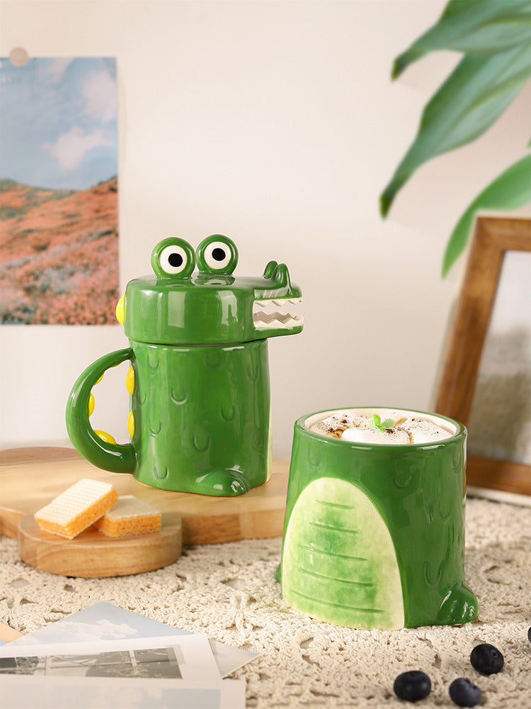 Green Crocodile Mug: Fun and Whimsical Coffee Cup