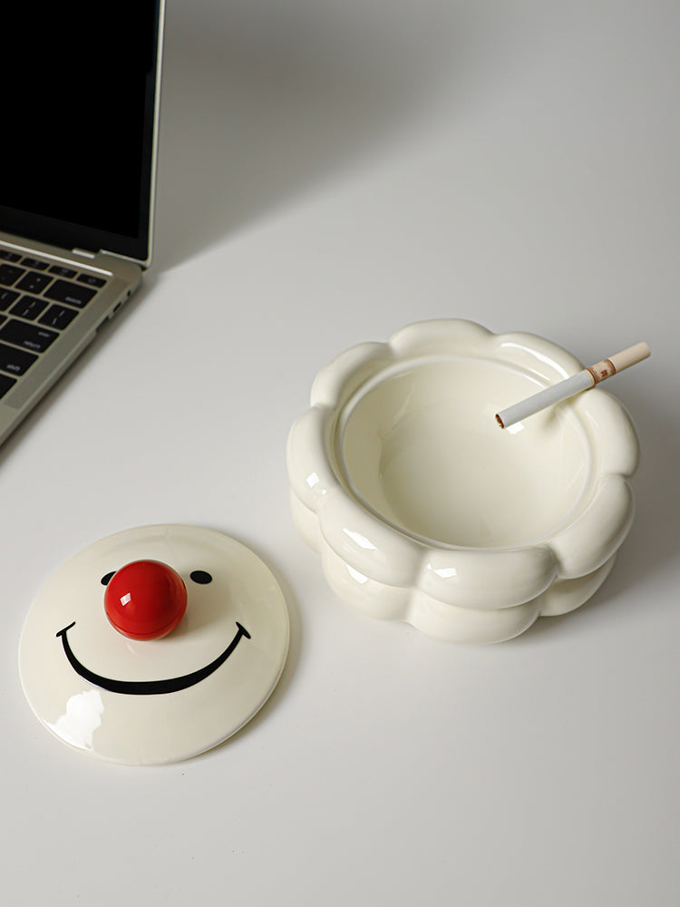 Happy Cartoon Smiley Emoticon Flower Shape Ashtray, Desktop Art Decoration