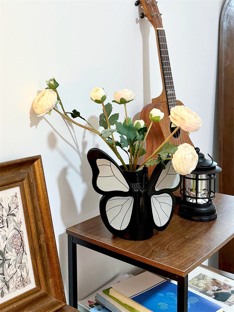 Modern Art Butterfly Vase, Home Office Desktop Decoration