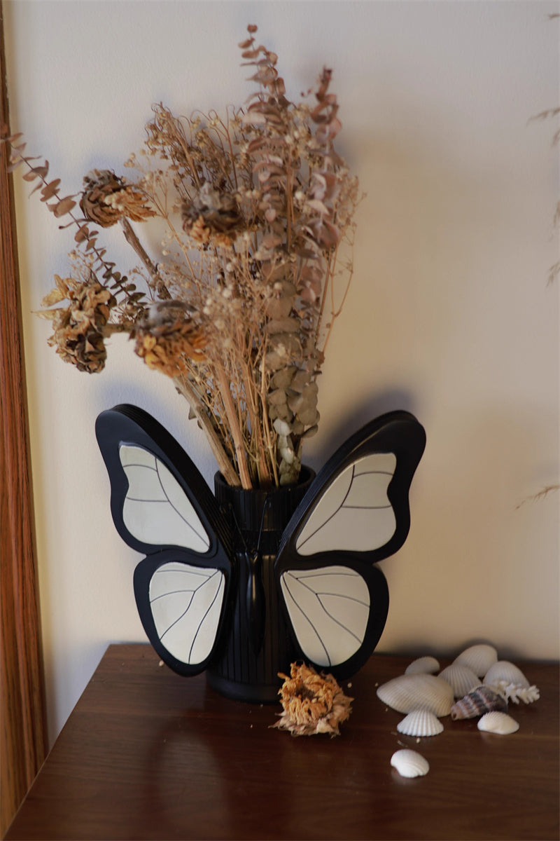 Modern Art Butterfly Vase, Home Office Desktop Decoration