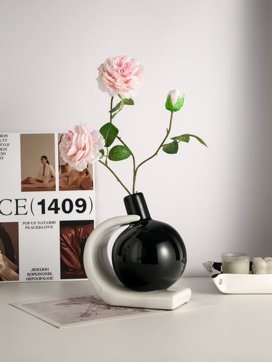 Modern art ceramic vase, home decoration ideas