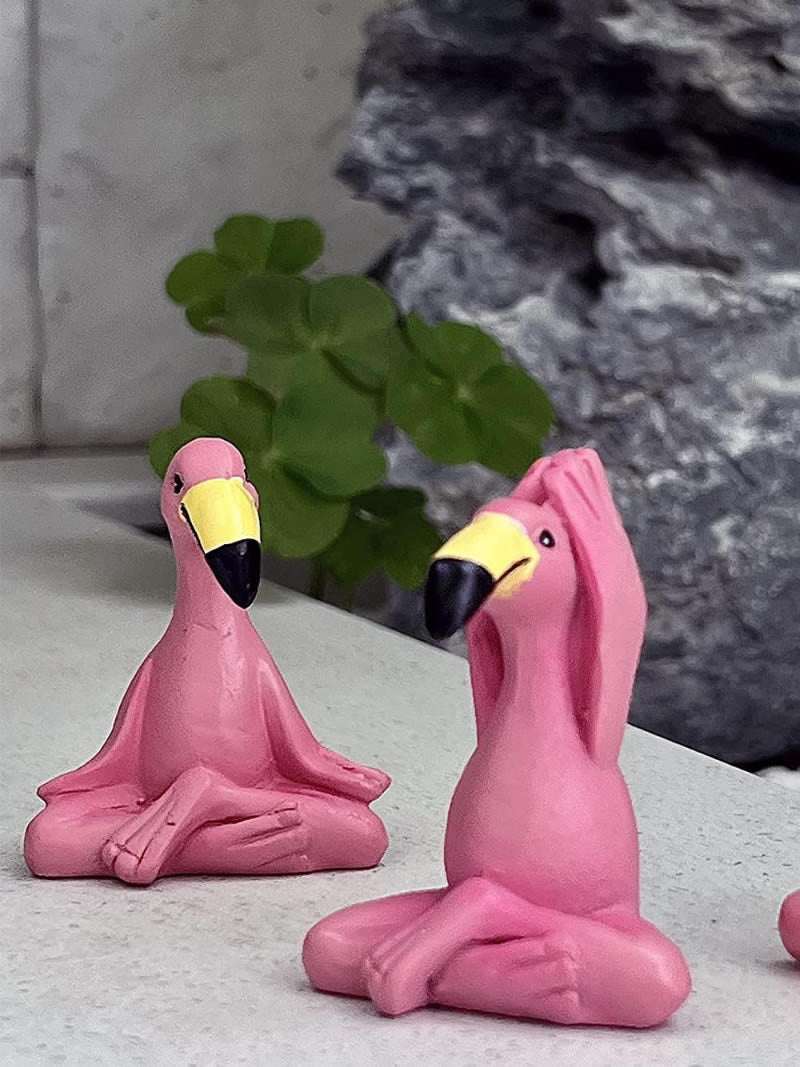 Pink flamingo practicing yoga desktop ornaments 3pc