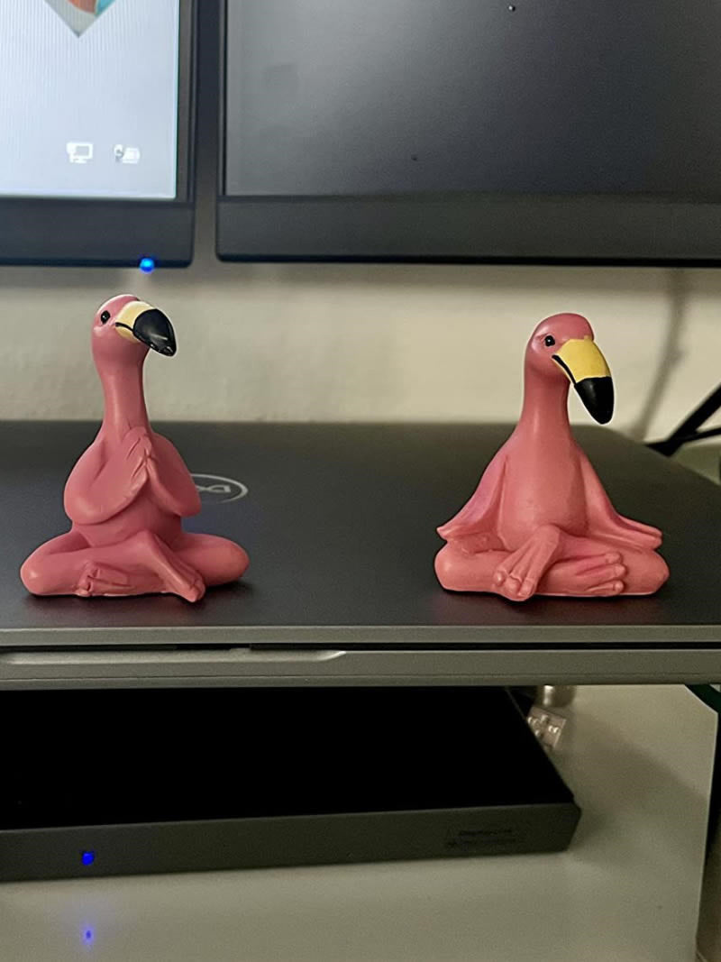 Pink flamingo practicing yoga desktop ornaments 3pc