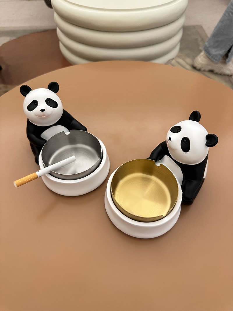 Adorable Panda Ashtray: Fun Gift Desktop Decoration