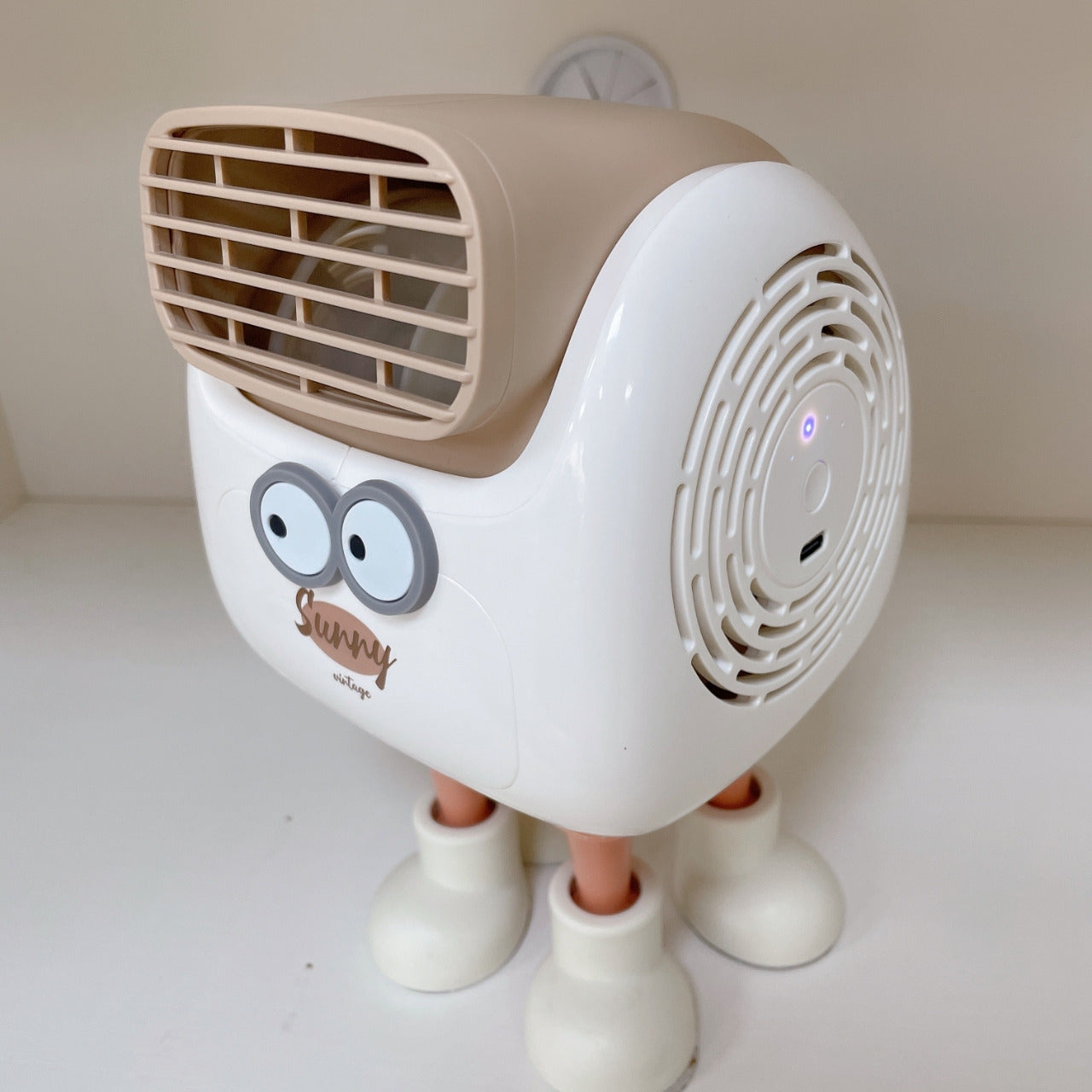 Whimsical Big-eyed Cartoon Doll USB Mini Fan