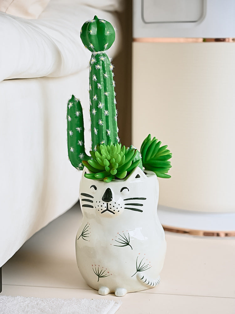 Whimsical Cat Face Ceramic Vase: Quirky Home Accent