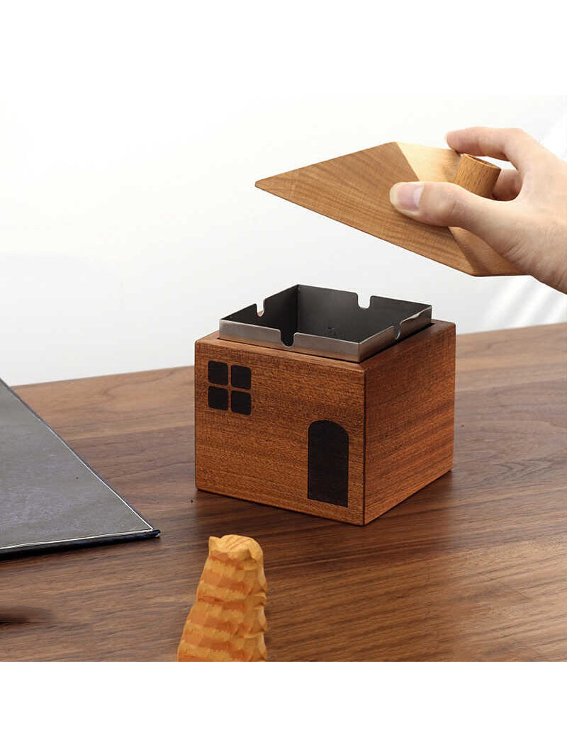 Wooden Small House Ashtray, Unique Office Desktop Decoration