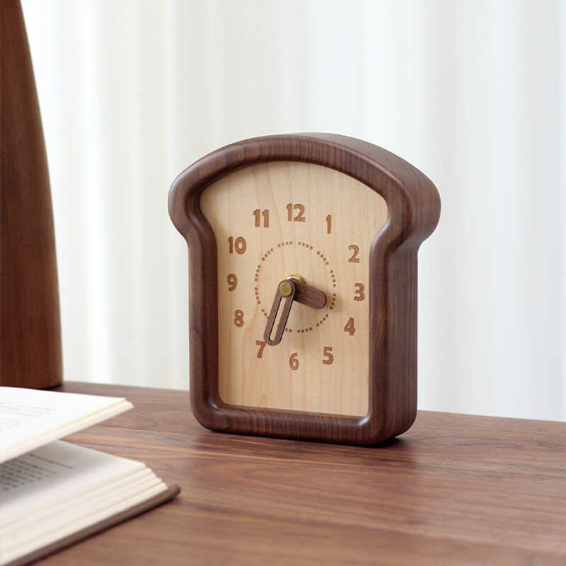 Wooden toast bread silent table clock, pastoral style decoration gift